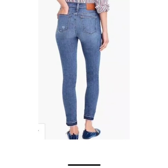 J.CREW‎ 9" Women's Toothpick Jean in Rip & Repair Wash Size 29 - Picture 2 of 16
